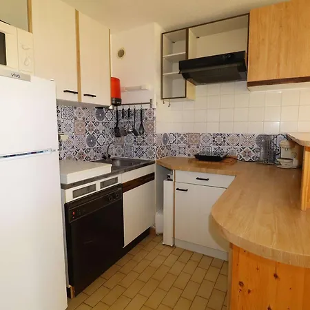 2 Pieces Avec Jardin Et Parking, Animaux Admis - Fr-1-307-257 *
