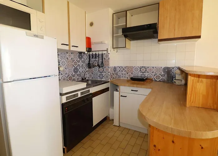 2 Pieces Avec Jardin Et Parking, Animaux Admis - Fr-1-307-257 *